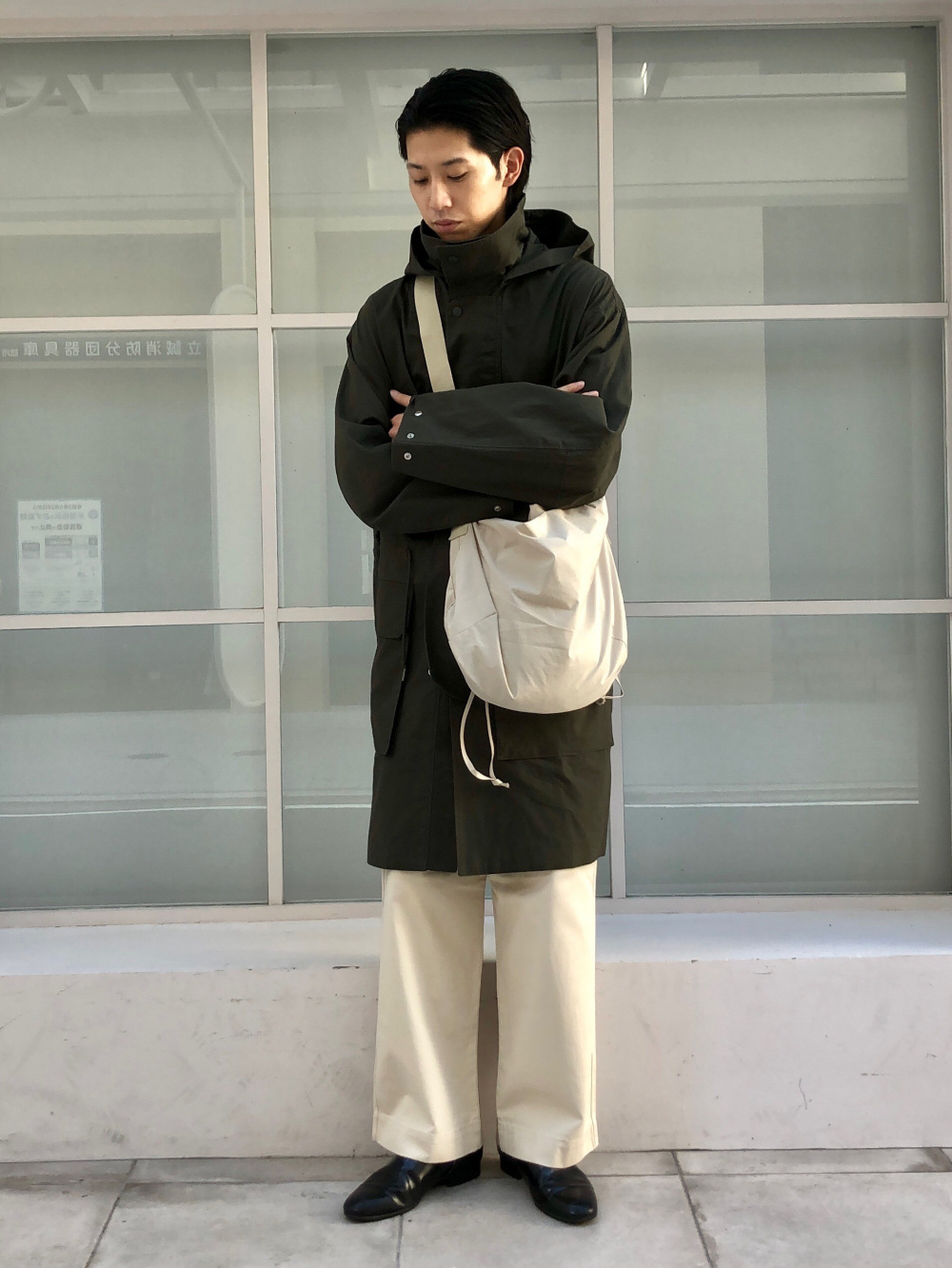 大幅にプライスダウン ユニクロ U 2022 フーデッドコート オリーブ XL