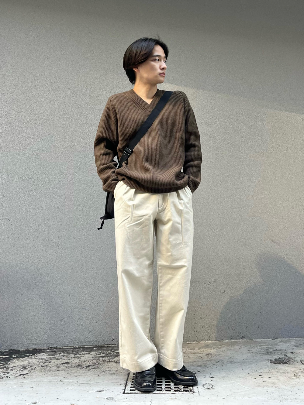 レオパードフラワーブラック ベルテッドタックパンツ | thequarters.co.uk