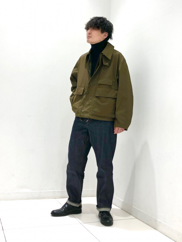 UNIQLO U ユーティリティショートブルゾン L カーキ ユーティリティショートブルゾンのコーディネート・着用イメージ