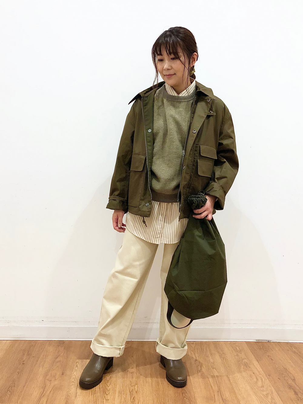 ユニクロ公式 | ユーティリティショートブルゾン