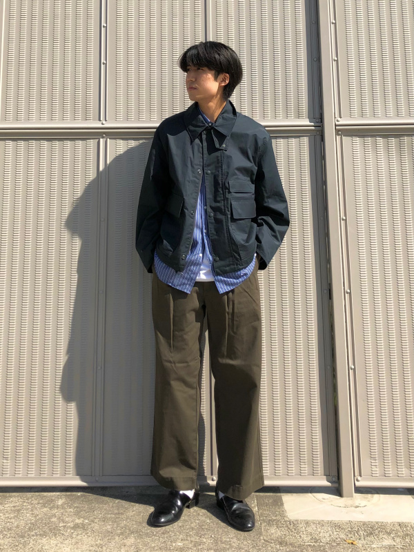 ユーティリティショートブルゾン　ネイビー　Lサイズ　UNIQLO