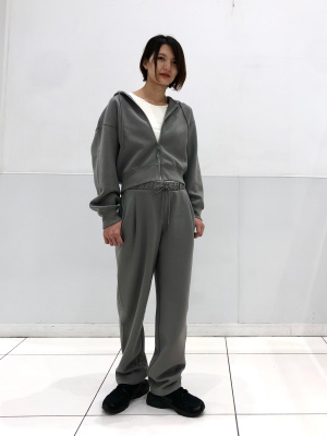 ユニクロ公式 | アメリカンスリーブクロップドブラタンクトップ