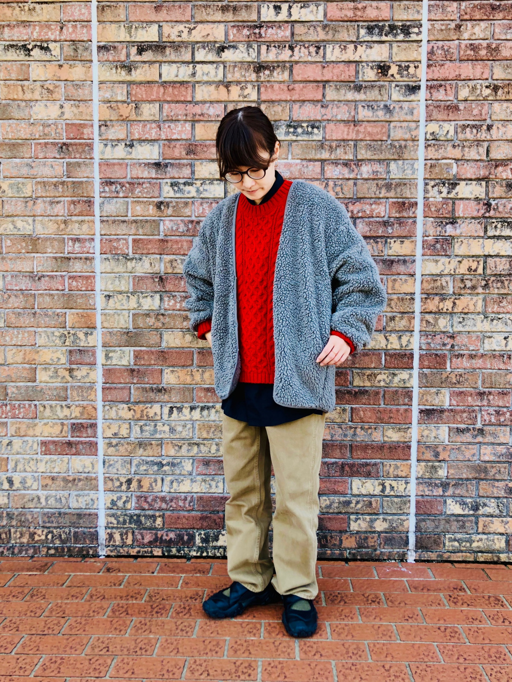 ライトボアフリースカーディガン ケーブルクルーネックセーター 長袖 の着用コーディネート ユニクロ