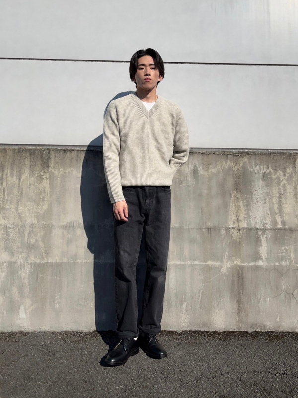 新規購入 UNIQLO UプレミアムラムリブVネックセーター（長袖）XL 新品 