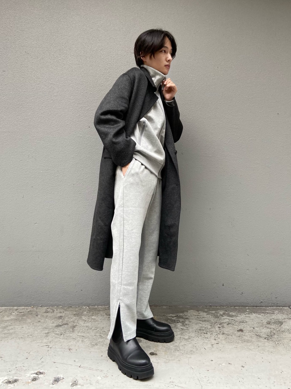 「トラックパンツ セットアップ可能、トラックジャケット セットアップ可能」の着用コーディネート ユニクロ