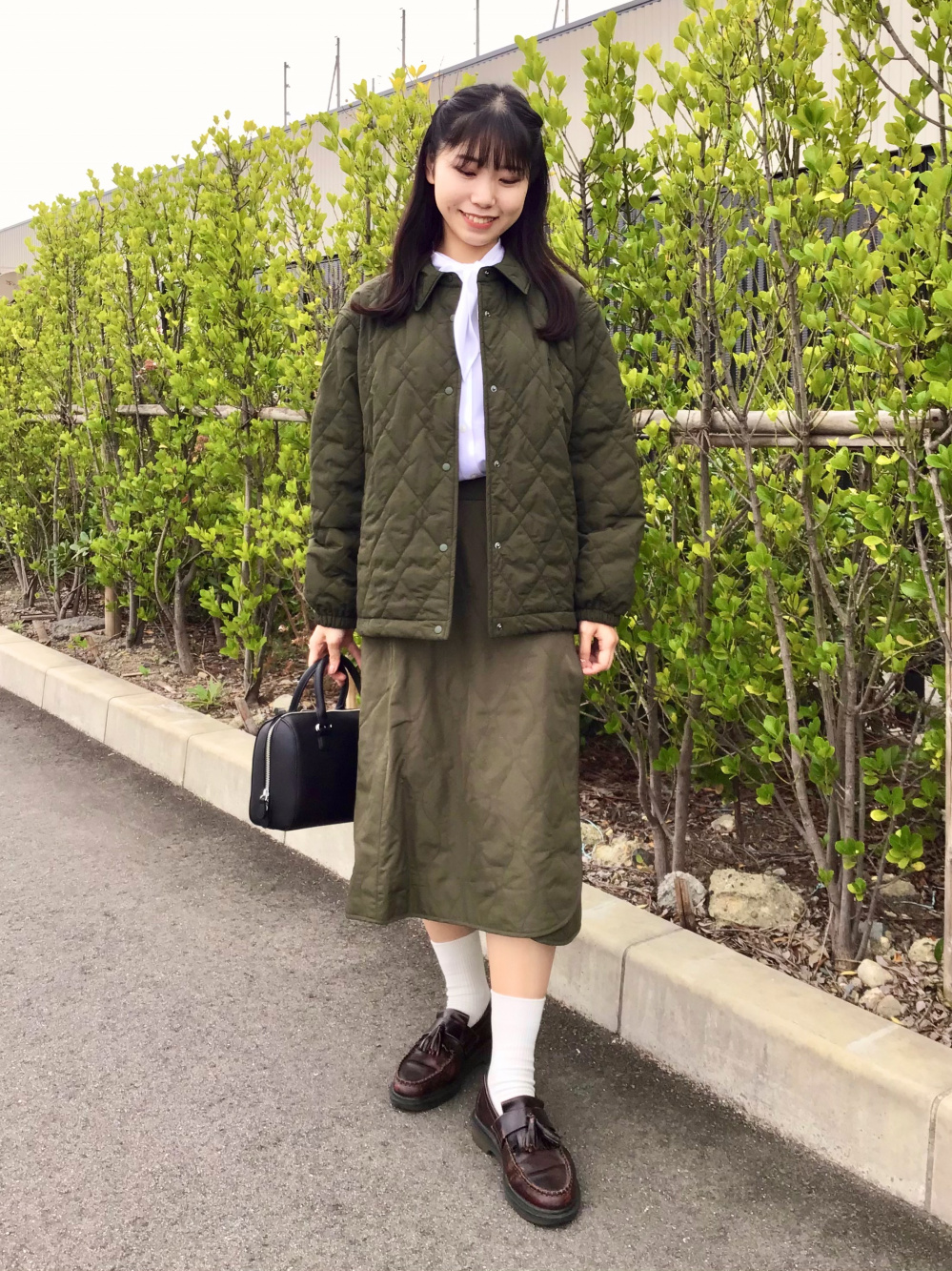 ダブルジャケット(チドリ)、スマートアンクルパンツ(2WAYストレッチ・テーパード・丈標準64~66cm)セットアップ可能」の着用コーディネート| ユニクロ ダブルジャケット(チドリ)、スマートアンクルパンツ(2WAYストレッチ・テーパード・丈標準64~66cm)セットアップ可能」の着用コーディネート| ユニクロ
