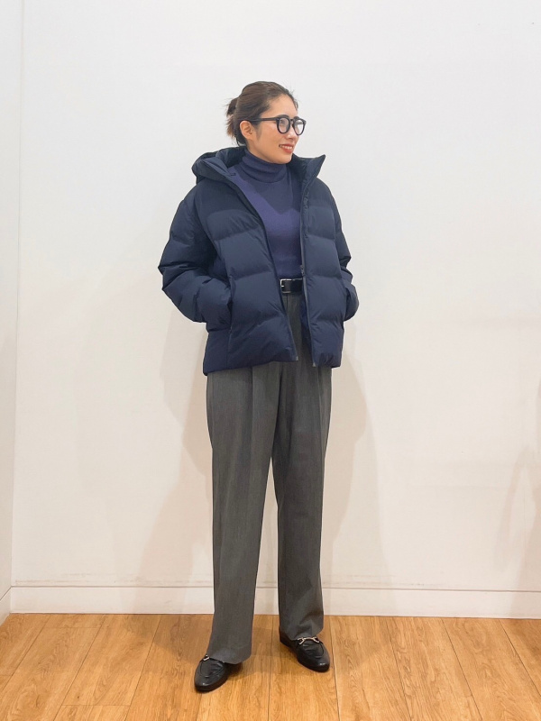 ネイビーLサイズユニクロシームレスダウンパーカ3dカット 2021秋冬 