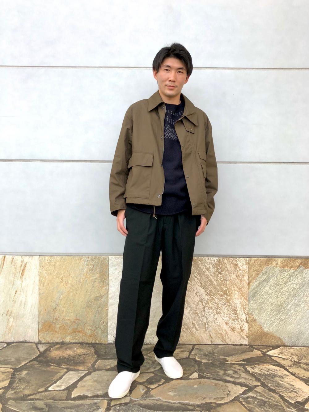新品タグ付 ユニクロU 22AW 「ユーティリティショートブルゾン」M オリーブ ユーティリティショートブルゾン ユニクロU オリーブ M