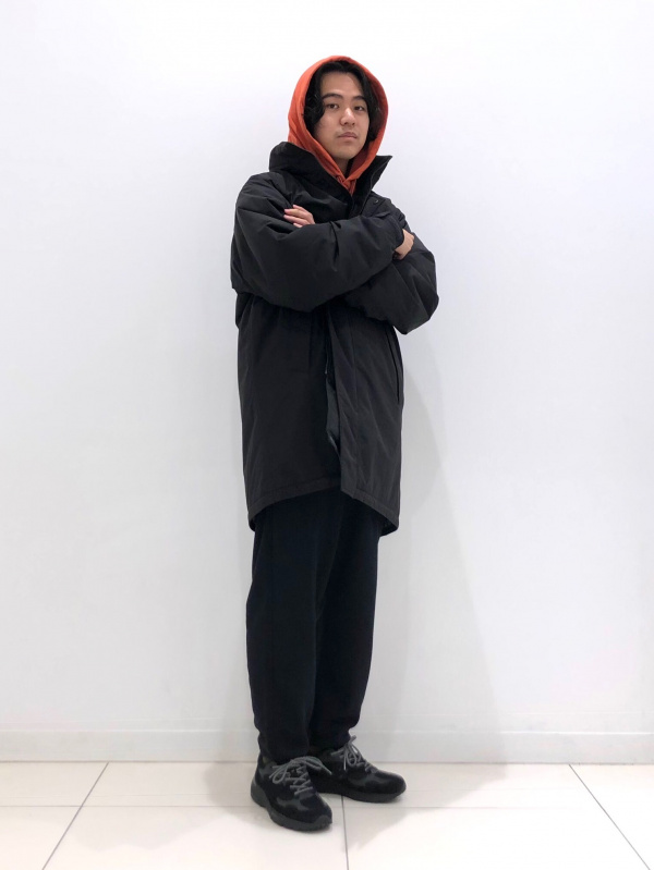 UNIQLO ユニクロ　防風パデッドコート　 BLACK M 防風パデッドコートのコーディネート・着用イメージ｜ユニクロ公式