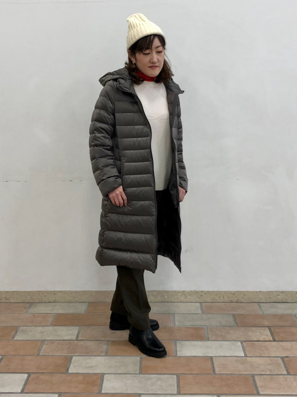 UNIQLO - 新品 ユニクロ☆シームレスダウンロングコートの通販 by ここっち's shop｜ユニクロならラクマ