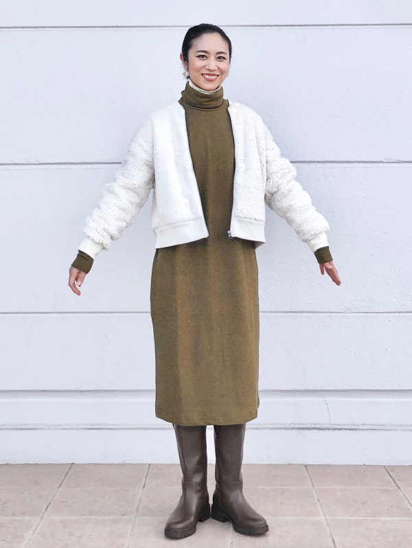 ソフトニットフリースワンピース（長袖）（レディース）の着用