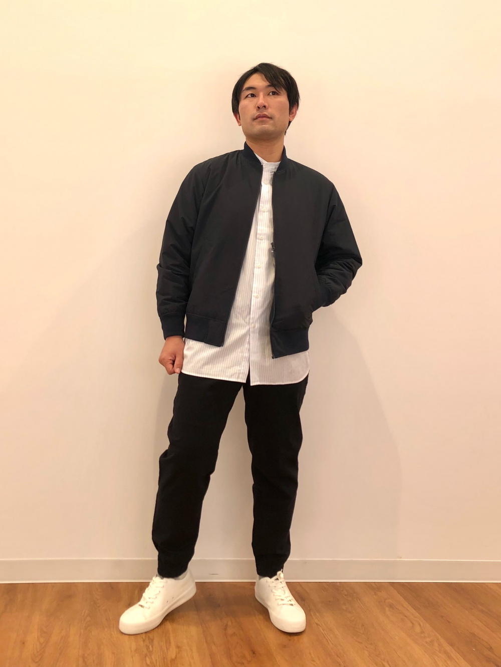 パフテックリブブルゾン（ヒートテックウォームパデッド）、エクストラファインコットンオーバーサイズスタンドカラーシャツ（長袖）」の着用コーディネート|  ユニクロ公式