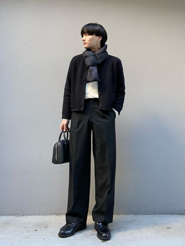 リラックスフィットVネックTシャツ（半袖）、感動ジャケット
