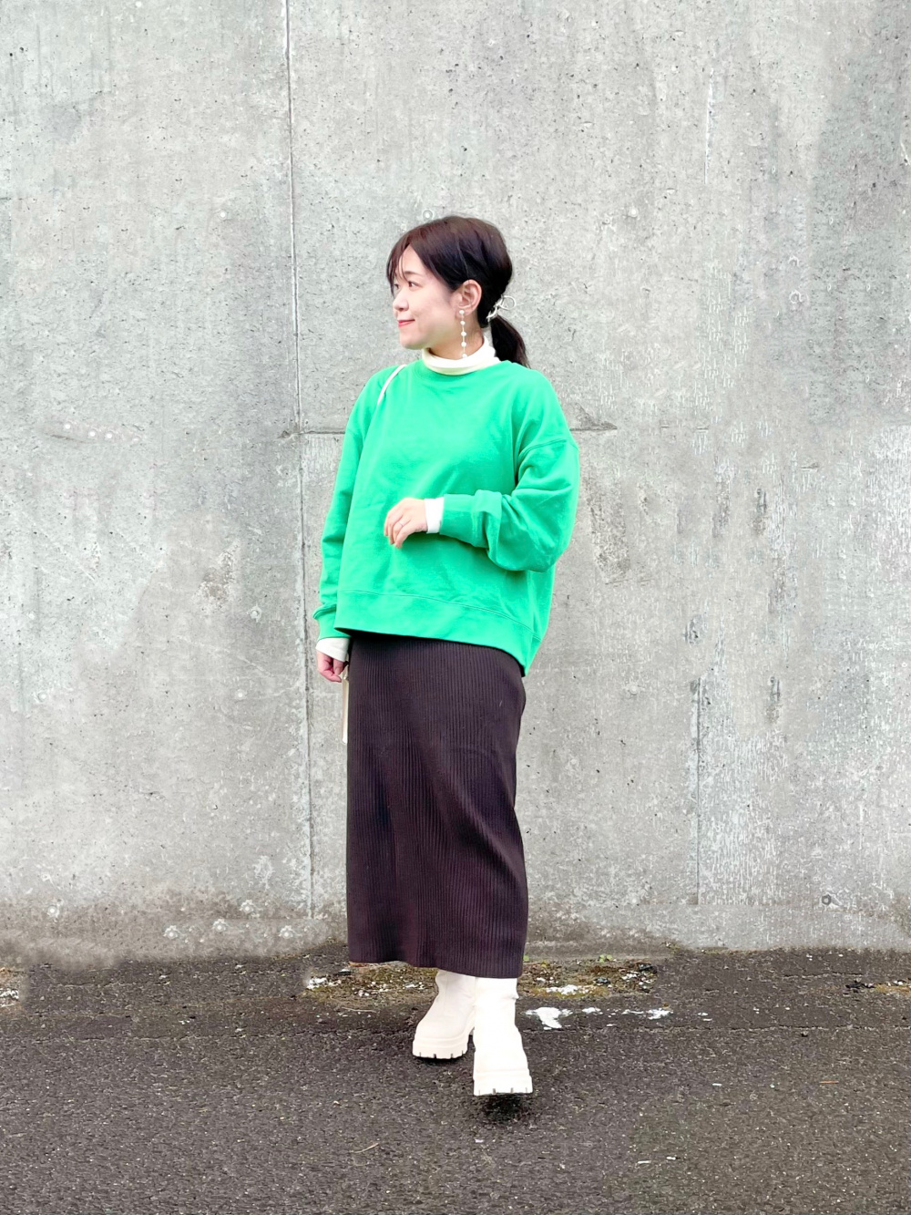 UNIQLO - UNIQLO スフレヤーン タートルネックセーター　リブ スカート　セットアップ UNIQLO - UNIQLO スフレヤーン タートルネックセーター リブ