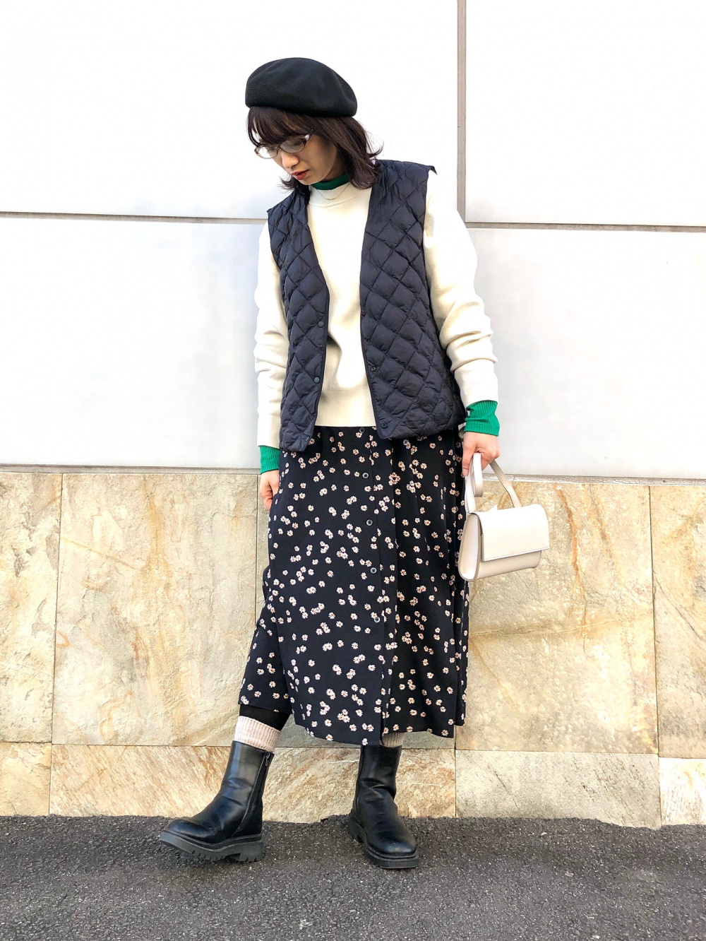 ウールブレンドジャケット、3Dカシミヤリブスカート セットアップ可能