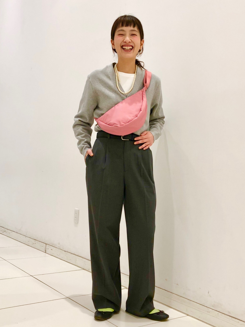 MICA＆DEAL　Vネックスムースウォッシャブルメリノウールカーディガン
