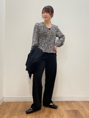 ユニクロ公式 | プリントVネックブラウス（長袖）