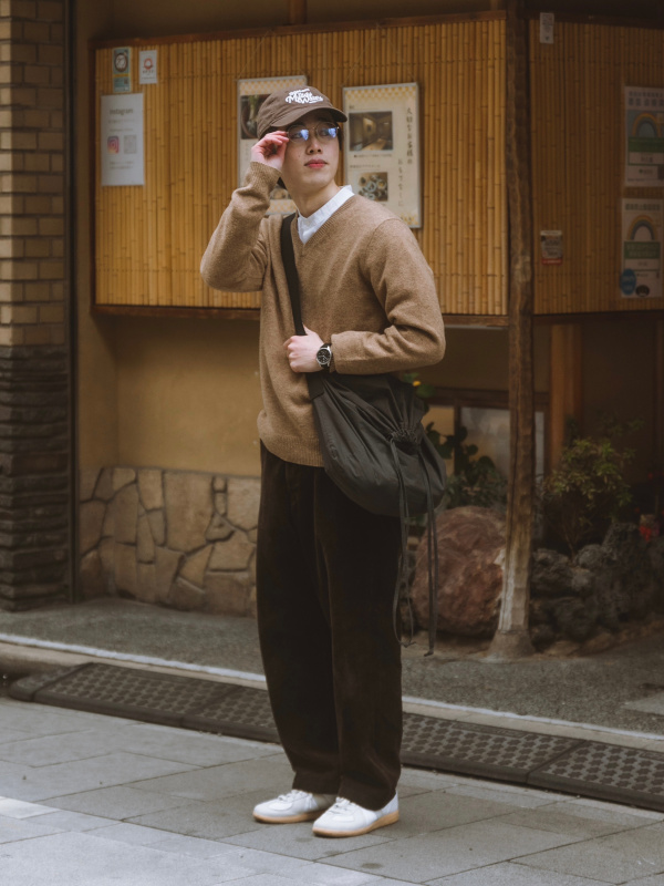 コーデュロイワイドフィットワークパンツのコーディネート・着用
