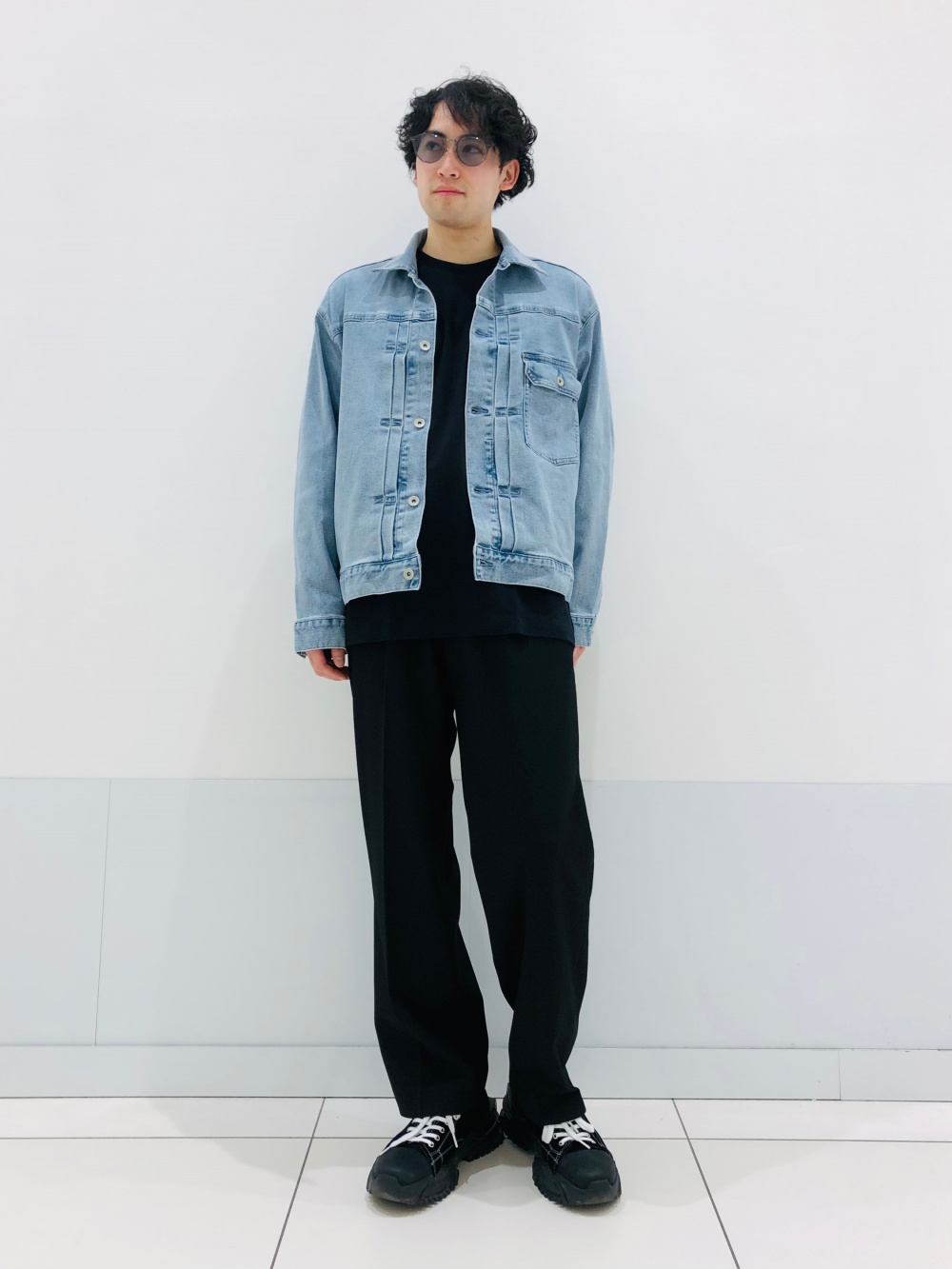 UNIQLO68デニムジャケットとデニムパンツセット Uniqlo U】着るだけでツウに見える「デニムセットアップ」が秋コーデに