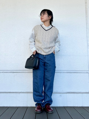 UNIQLO ユニクロ ニットベスト 綿 ベトナム製 伸縮性 紺 カジュアル UNIQLO ユニクロ ニットベスト 綿 ベトナム製 伸縮性 紺
