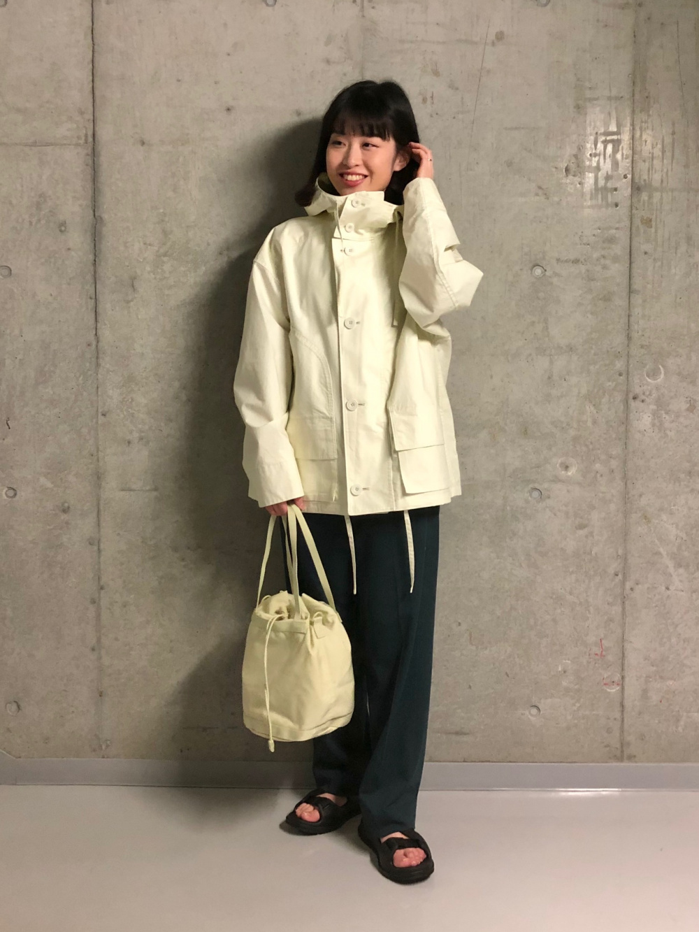 リラックスパーカ」の着用コーディネート| ユニクロ公式