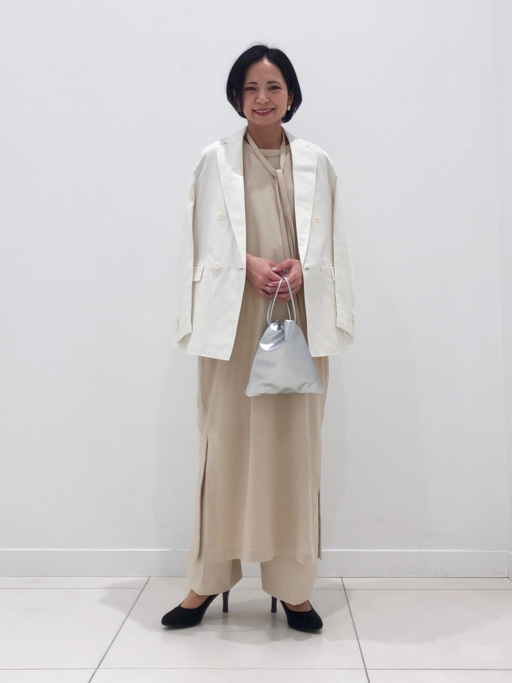 ミニT（半袖）、リネンブレンドジャケット」の着用コーディネート