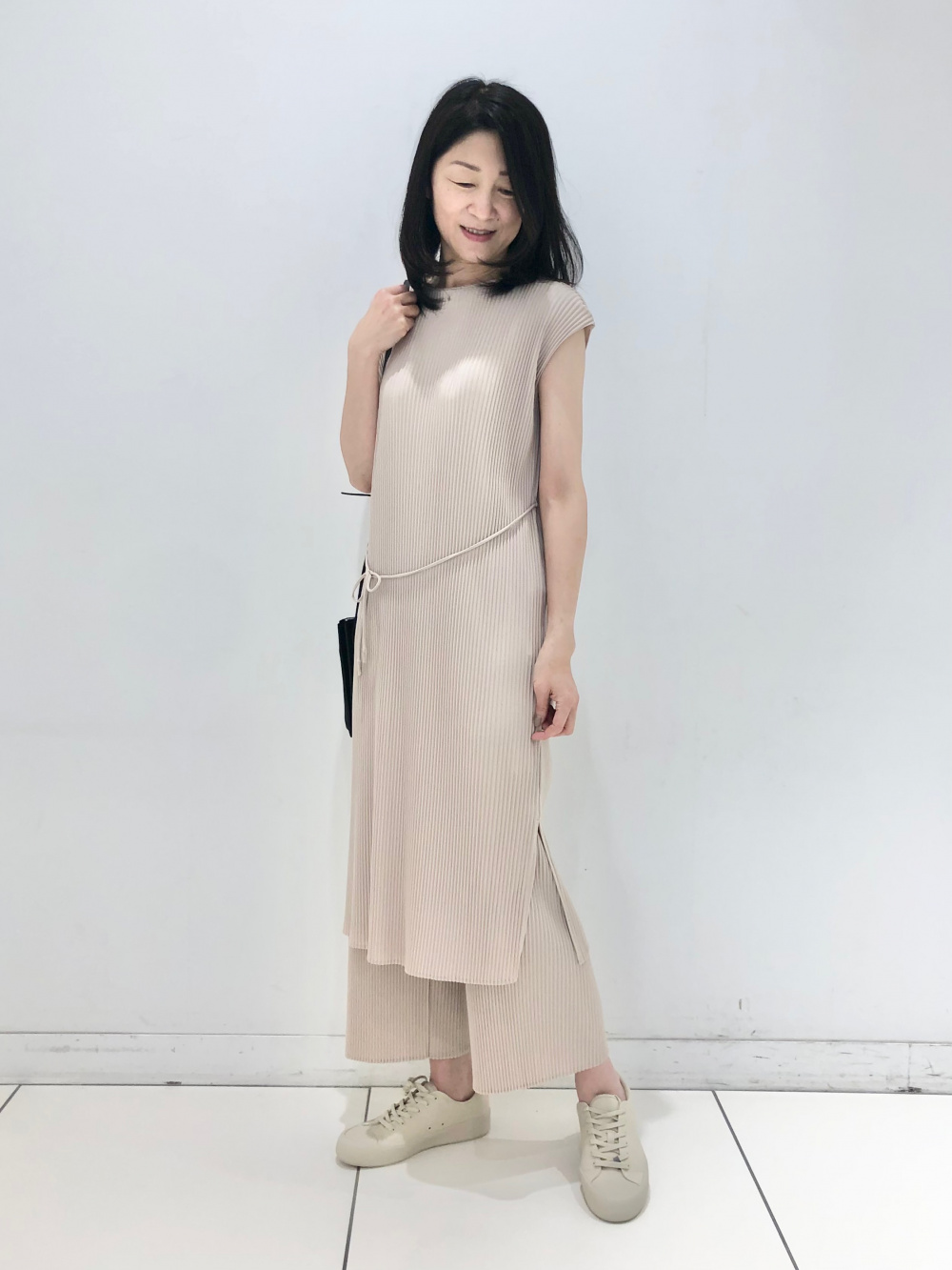 プリーツワンピース（半袖）セットアップ可能、プリーツストレート 