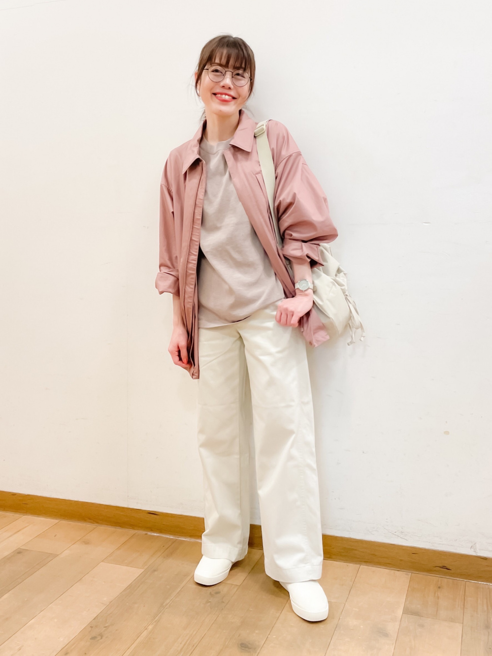 UNIQLO - 【新品未使用タグ付き】UNIQLO コットンバギーパンツの