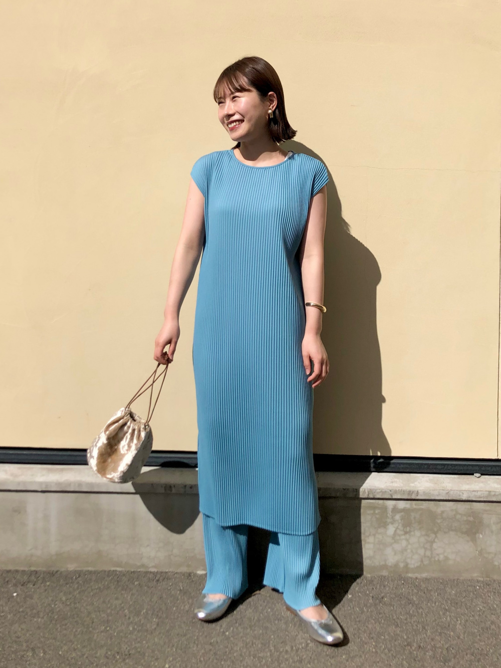 プリーツワンピース（半袖）セットアップ可能、プリーツストレート  