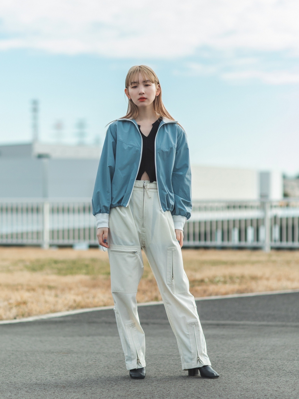 リブブルゾン、ジョガーパンツ」の着用コーディネート| ユニクロ