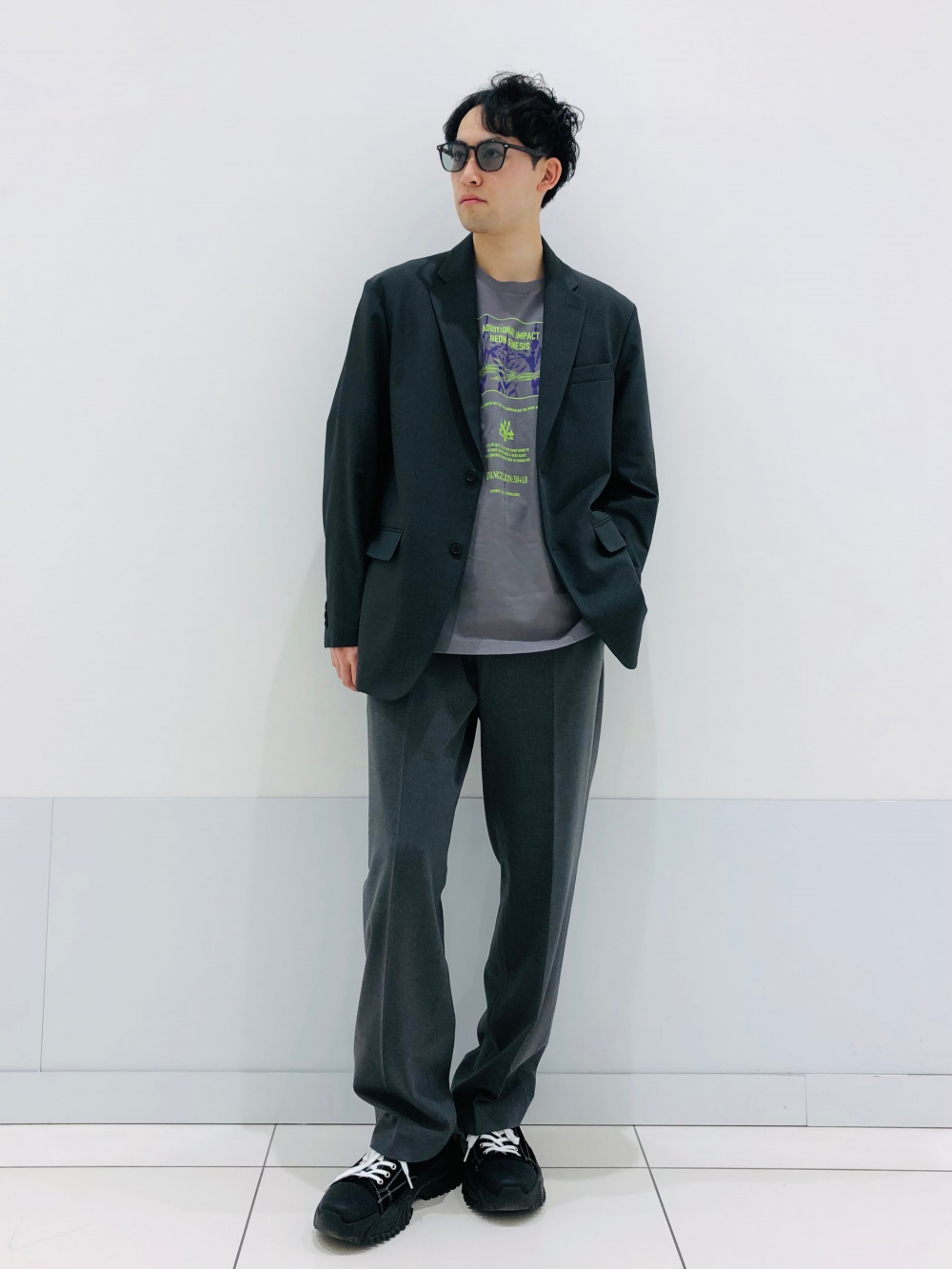 感動ジャケット、タックワイドパンツ」の着用コーディネート| ユニクロ公式