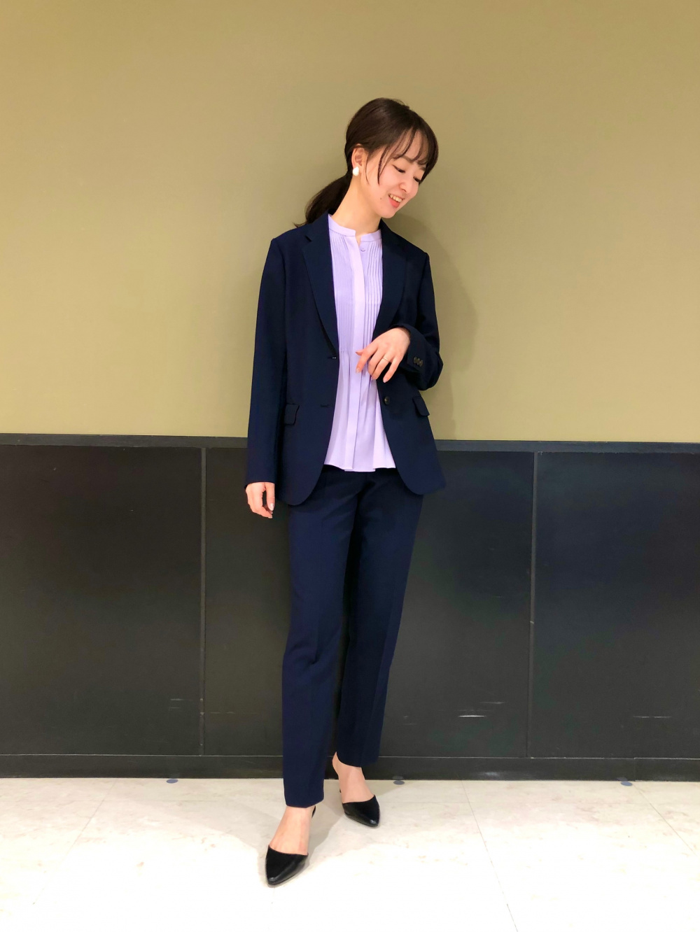 【極美品】ユニクロ 感動ジャケット&感動パンツ&リボン付ブラウスセット ブラック 感動ジャケット（リラックスフィット） セットアップ可能、レーヨン