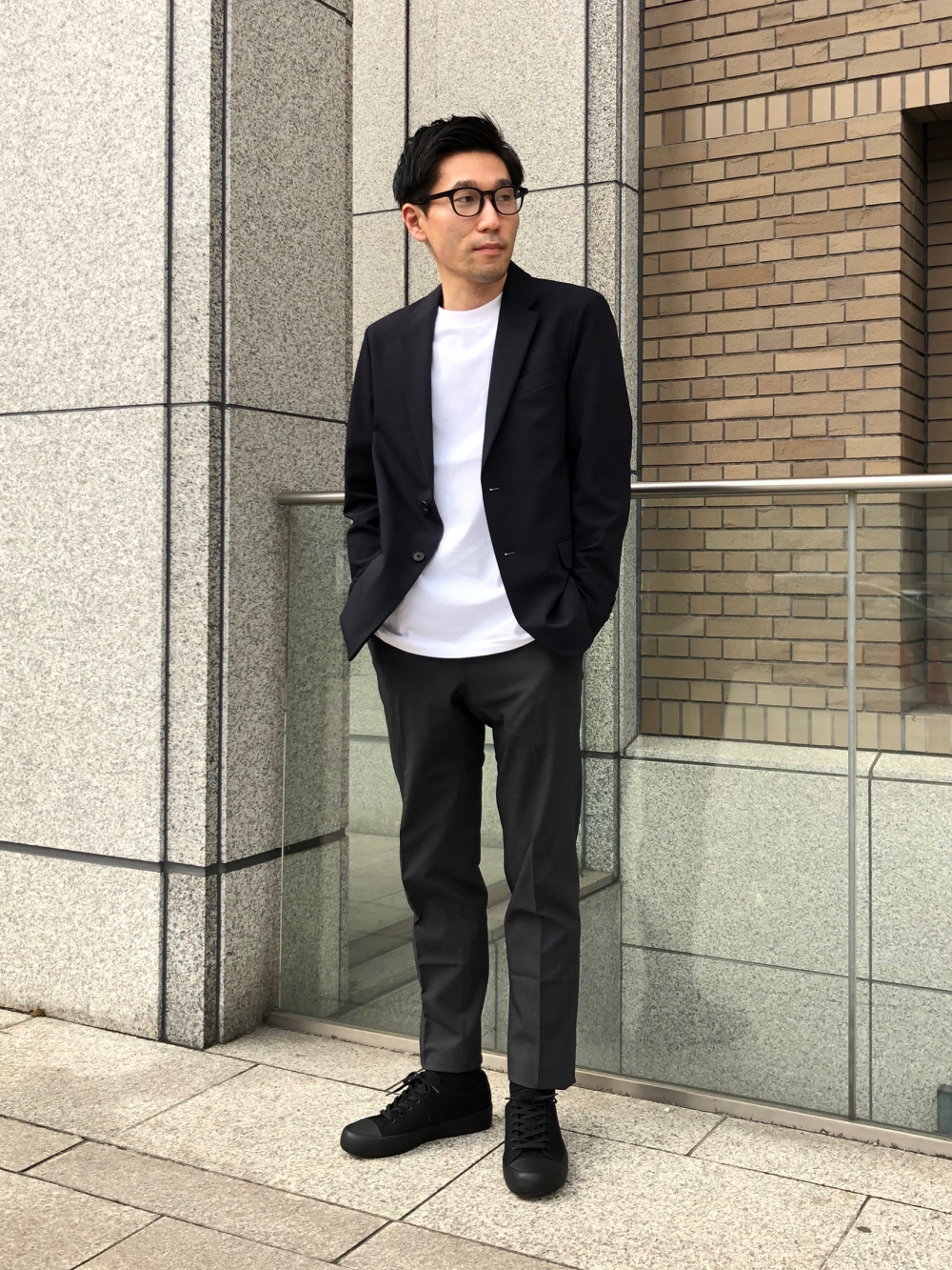 UNIQLO 感動パンツ ウールライク 2WAYストレッチ 79×76 NAVY