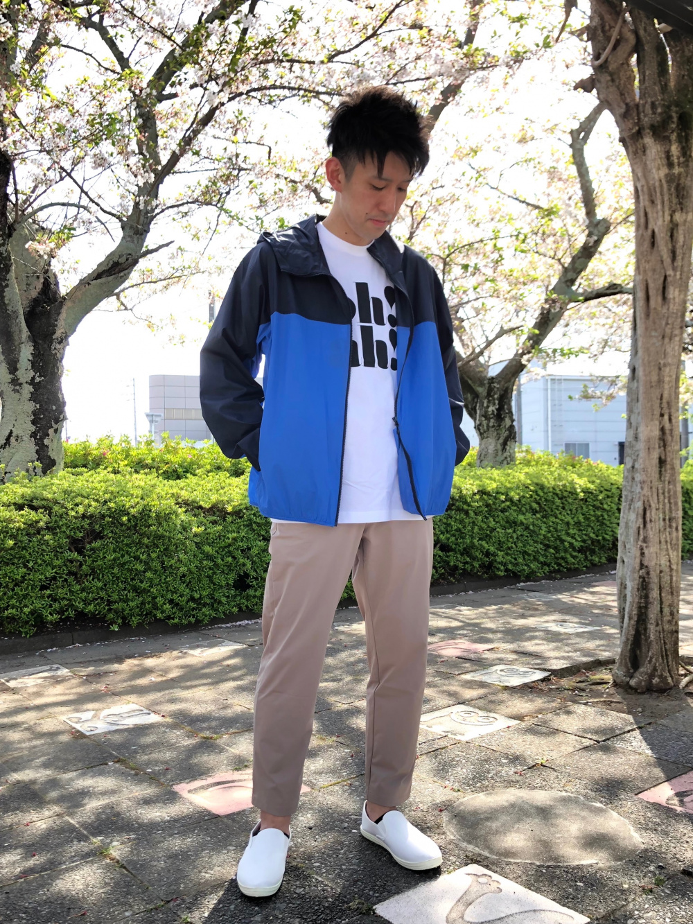 ユニクロ ウルトラストレッチドライexジョガーパンツ ブラック m ウルトラストレッチジョガーパンツ クルーネックTシャツ