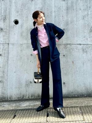 ユニクロ公式 | ハイライズフレアジーンズ（丈標準73cm）