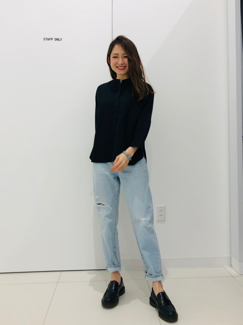 ボーイフレンドテーパードジーンズ（ダメージ・アンクル丈・丈標準66cm