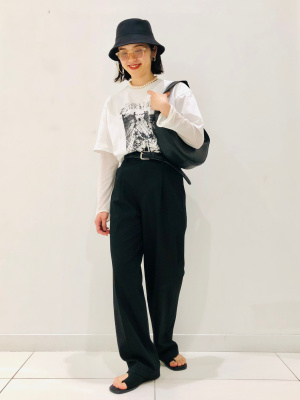 UNIQLO - 値下げ シアークルーネック 2色の通販 by ななかまど's