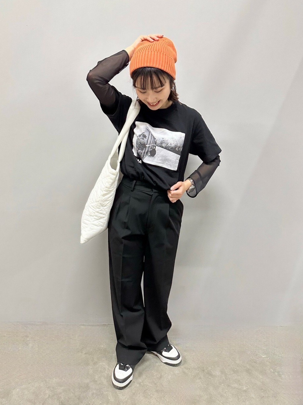 リラックステーラードジャケット、タックワイドパンツ