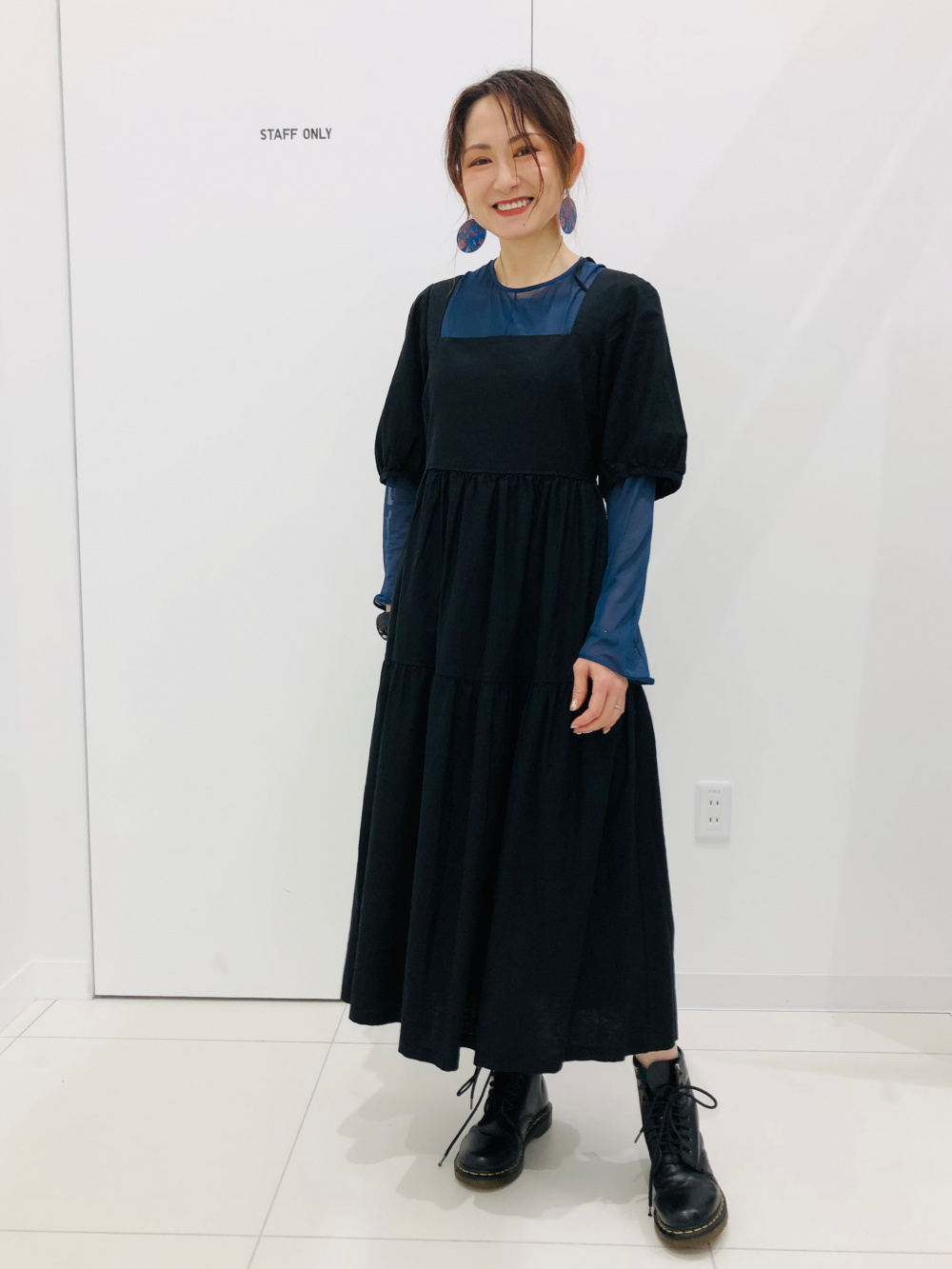 リネンブレンドシャーリングワンピース（半袖・標準丈・114～125.5cm 