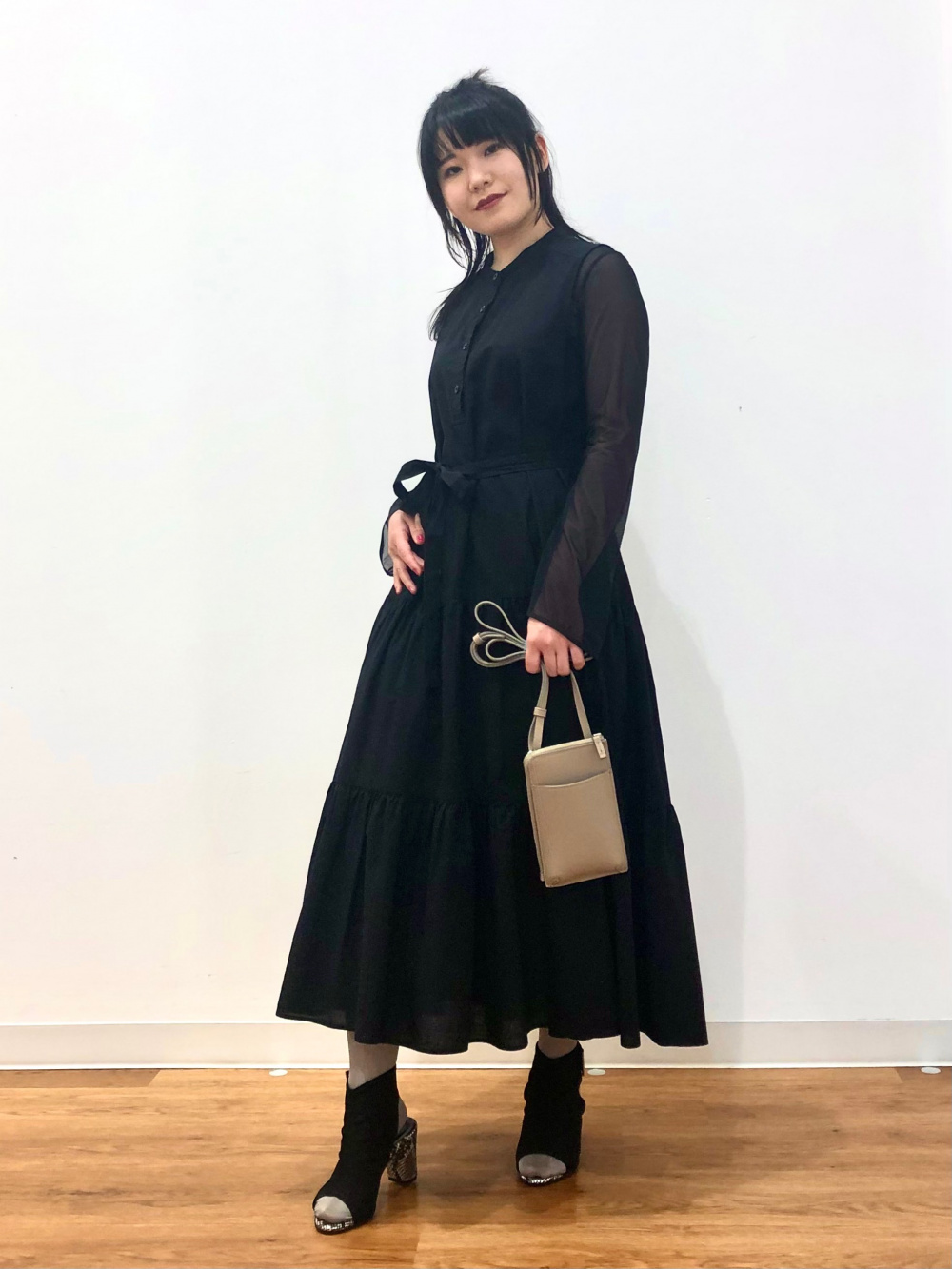 ドリームウィッチクロスシアーハイソックス