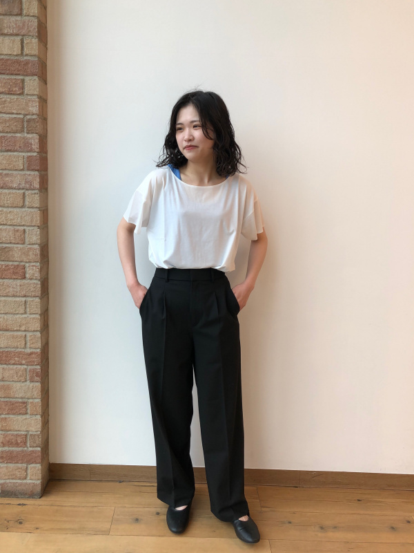 エアリズムシームレスボートネックロングT（半袖）（レディース）の