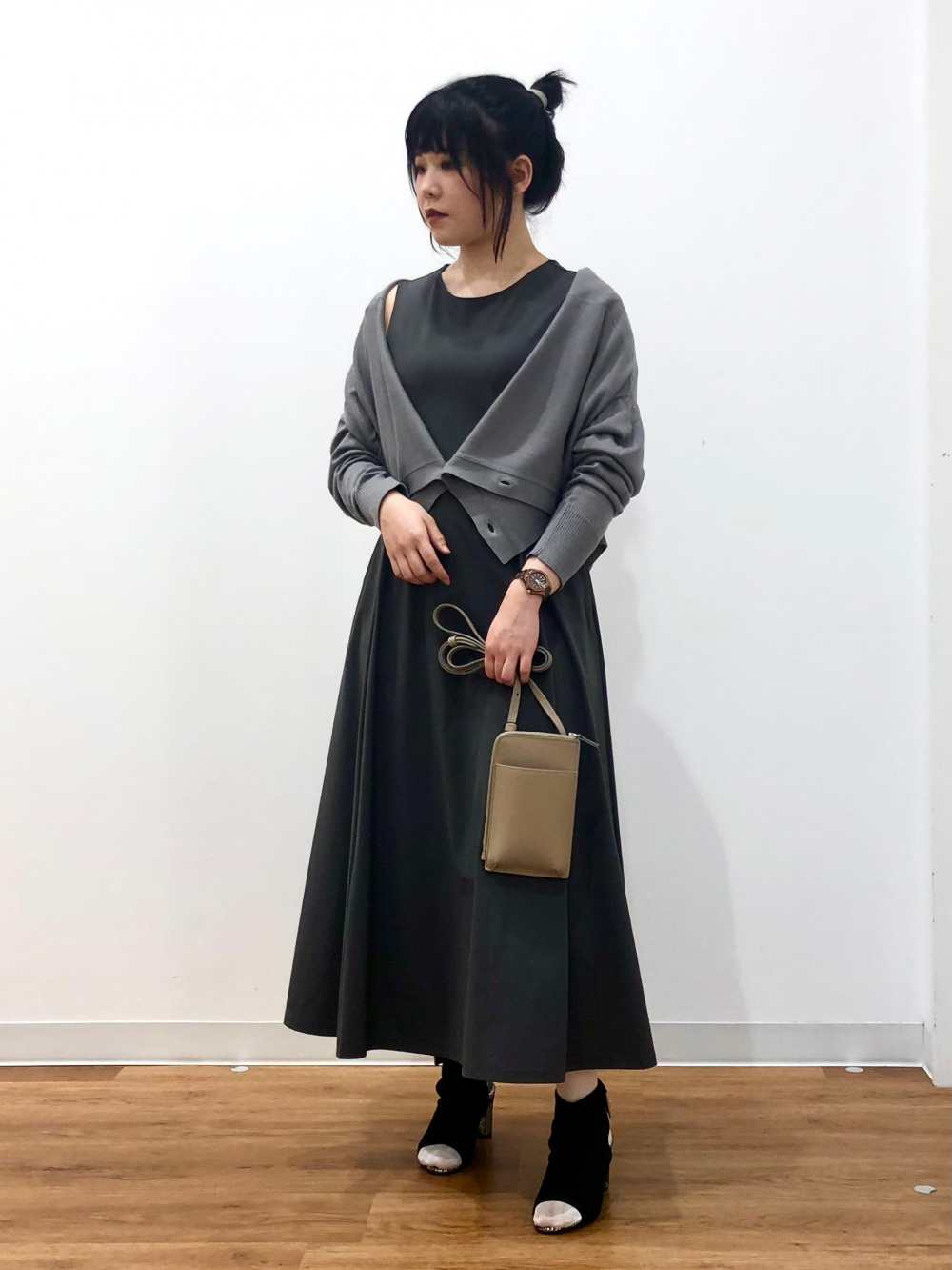 UVカットⅤネックロングカーディガン（長袖）、ウルトラ
