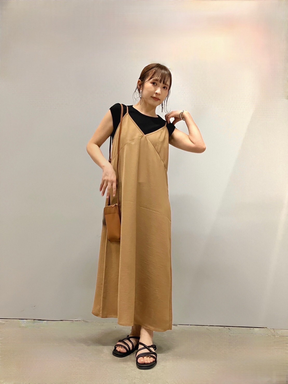 リネンブレンドギャザーキャミソールワンピース（標準丈・115～126cm