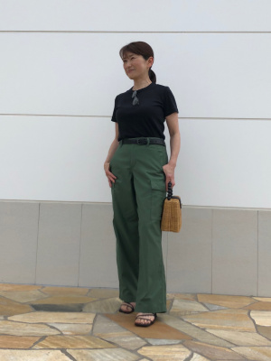 ユニクロ公式 | ワイドストレートカーゴパンツ