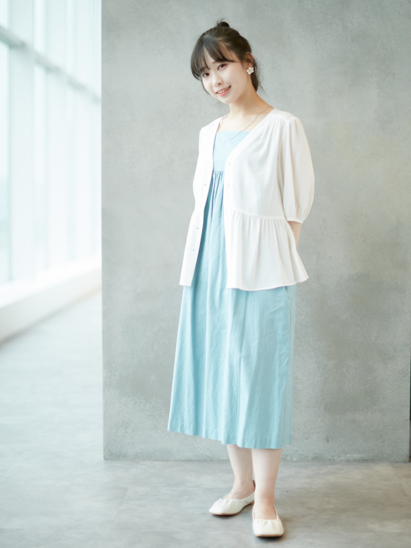 ユニクロ　レーヨンVネックブラウス　(M)　とろみ素材　レディース 7days Life Styling ブラウス シャツ 「とろみシリーズ」Vネック