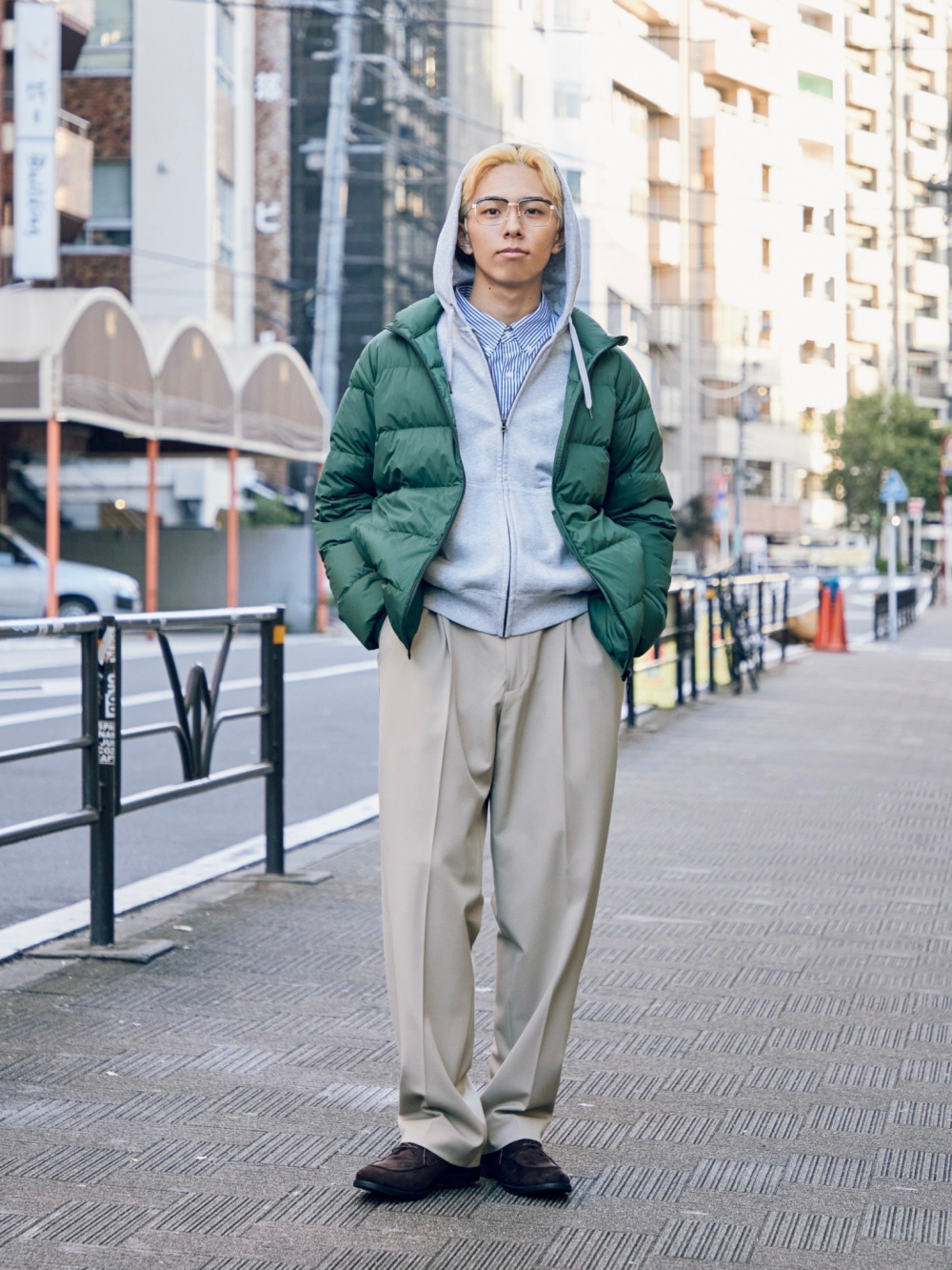 ベージュ/ホワイト ダウンジャケット ユニクロ ウルトラライトダウンジャケット ウルトラライトダウン