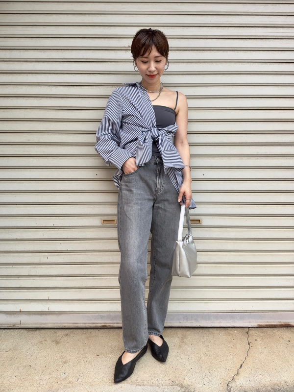 女裝Boyfriend窄管牛仔褲(九分褲長, 66cm) 的StyleHint 網友穿搭 女裝Boyfriend窄管牛仔褲(九分褲長, 66cm) 的StyleHint 網友穿搭