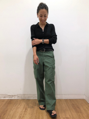 ユニクロ　ワイドストレートカーゴパンツ　Sサイズ　2枚セット ユニクロ】話題のトレンドパンツ「ワイドストレートカーゴパンツ