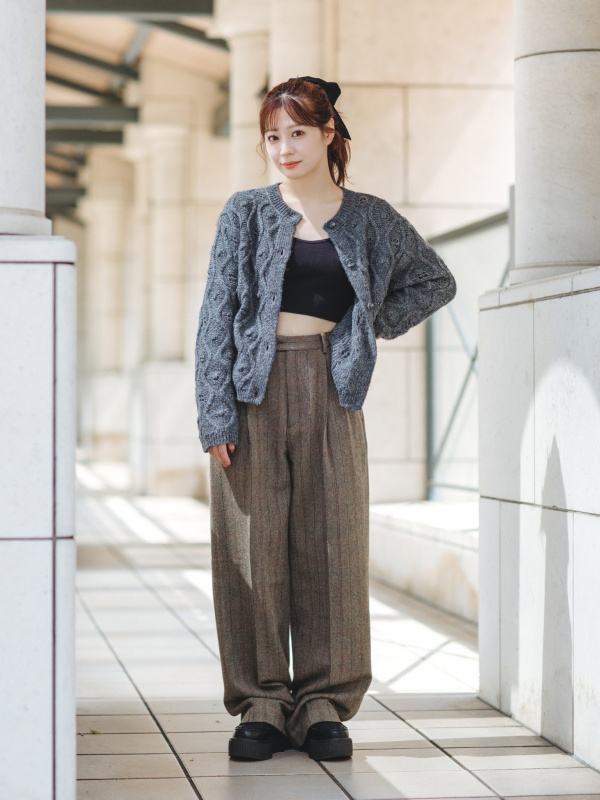 未使用　UNIQLO INES スーツ 新品未使用 ユニクロ スーツ スリーピース INESコラボ 千鳥孔子