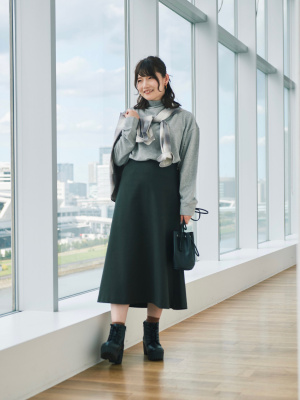 B ユニクロレザータッチミニドローストリングショルダーバッグ